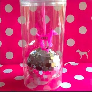 New Vs Pink globe cup